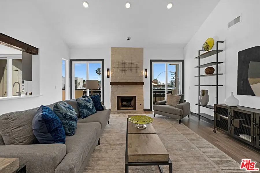 723 Westmount Drive #305, West Hollywood, CA 90069 - #2