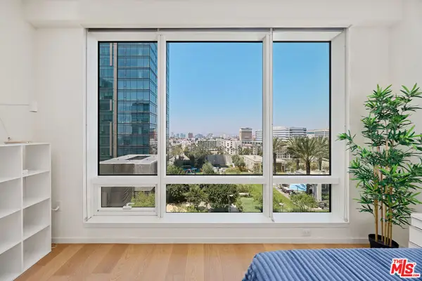 877 S Francisco Street #1220, Los Angeles, CA 90017