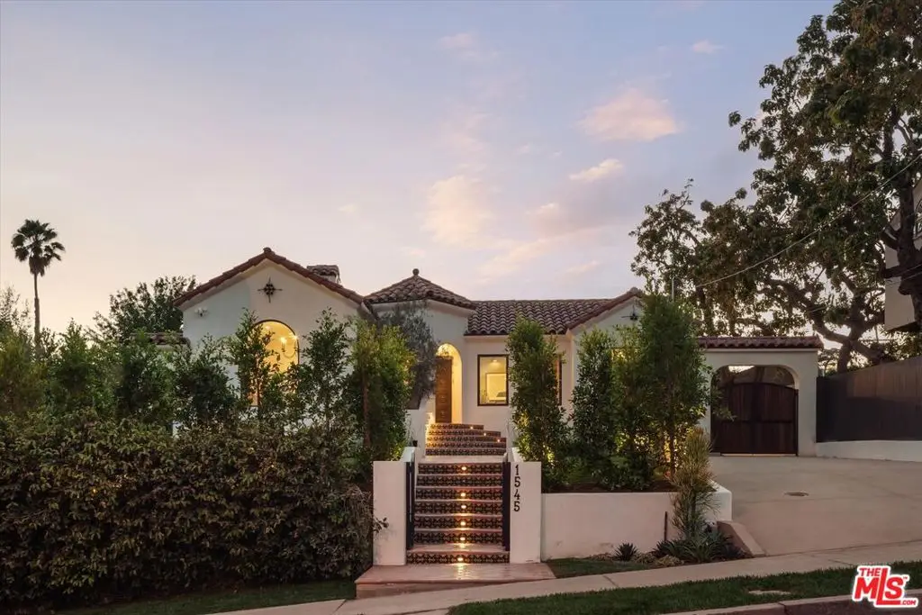 1545 N Benton Way, Los Angeles, CA 90026 - #1