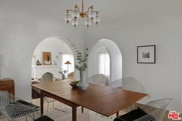 3120 W 43rd Place, Los Angeles, CA 90008