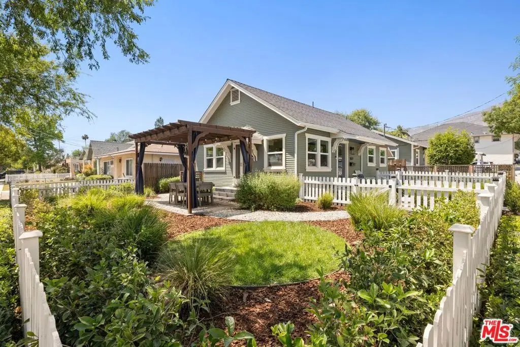 1677 N Sierra Bonita Avenue, Pasadena, CA 91104 - #1