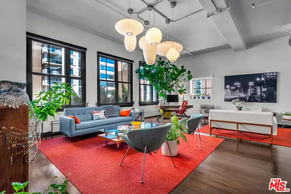 1645 Vine Street #402, Los Angeles, CA 90028