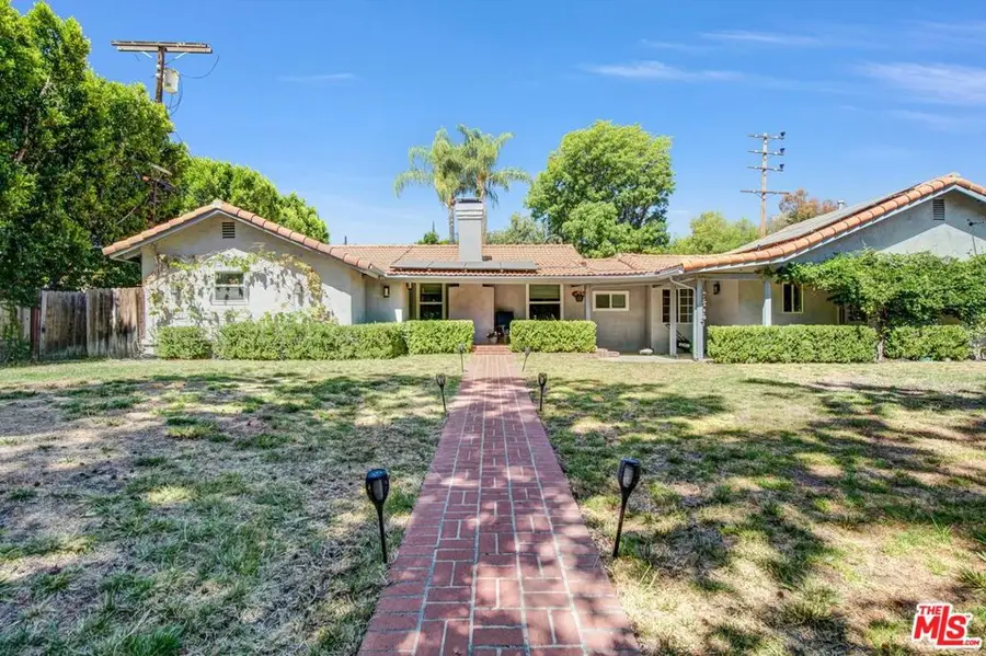 5195 Densmore Avenue, Encino, CA 91436 - #2