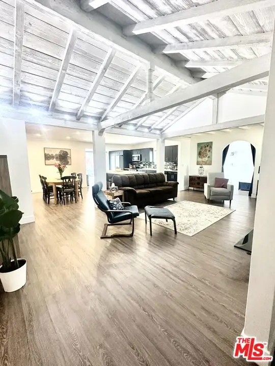5195 Densmore Avenue, Encino, CA 91436 - #3