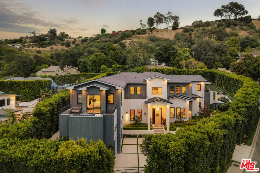15321 Kingswood Lane, Sherman Oaks, CA 91403 - #1