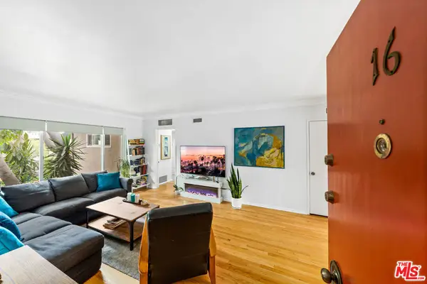 1330 N Crescent Heights Boulevard #16, West Hollywood, CA 90046