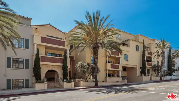 851 N San Vicente Boulevard #304, West Hollywood, CA 90069