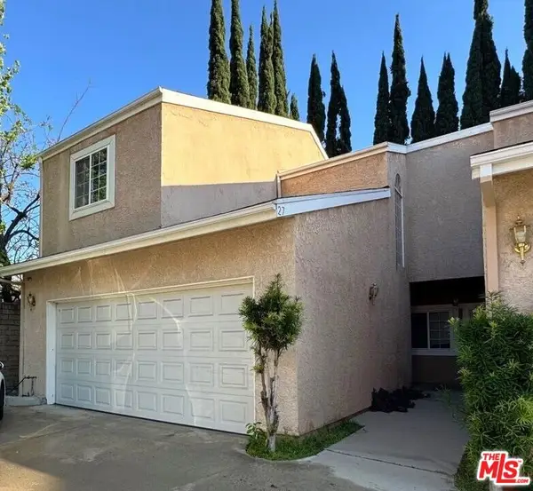 19928 Chase Street #27, Los Angeles, CA 91306