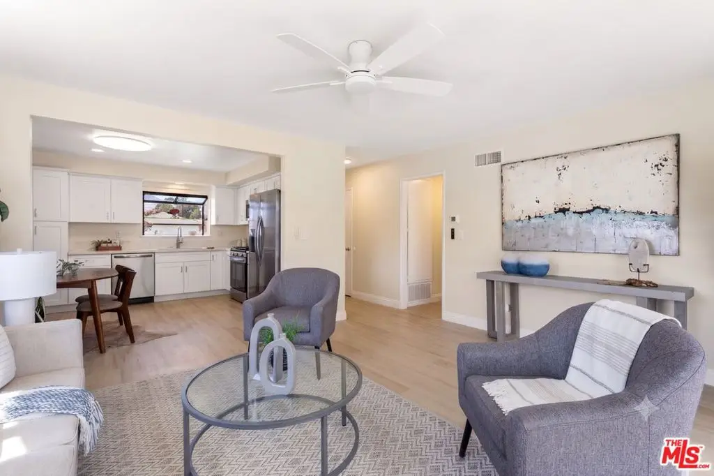 910 Thomas Avenue, Redlands, CA 92374 - #1