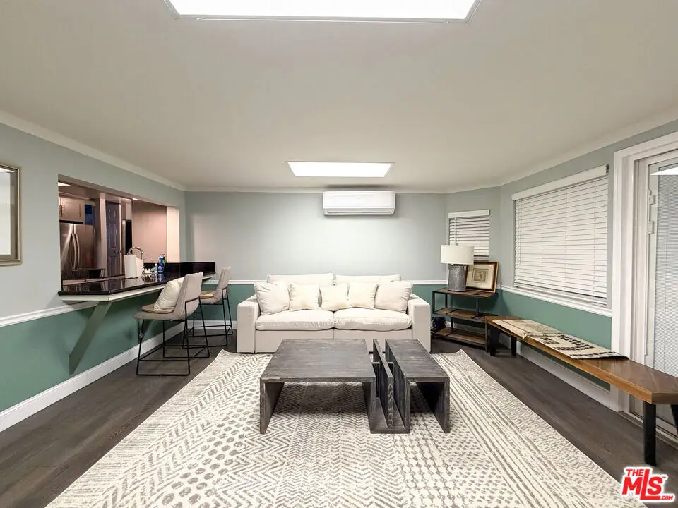 942 S Bronson Avenue, Los Angeles, CA 90019 - #1
