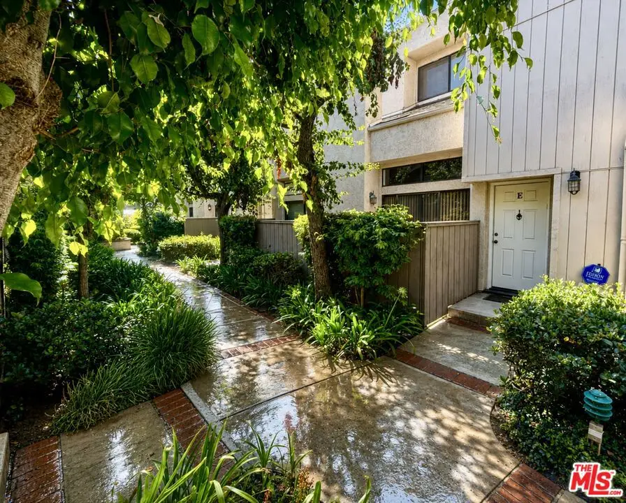 15173 Magnolia Boulevard #E, Sherman Oaks, CA 91403 - #3