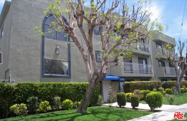 6590 Hazeltine Avenue, Los Angeles, CA 91401