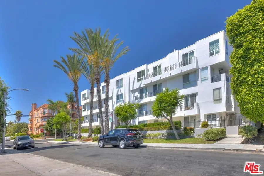 739 Lorraine Boulevard #402, Los Angeles, CA 90005 - #3