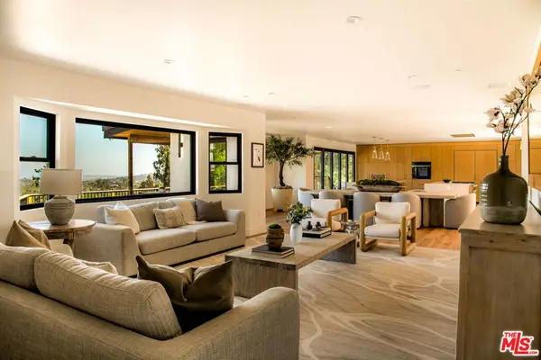 122 Patrician Way, Pasadena, CA 91105