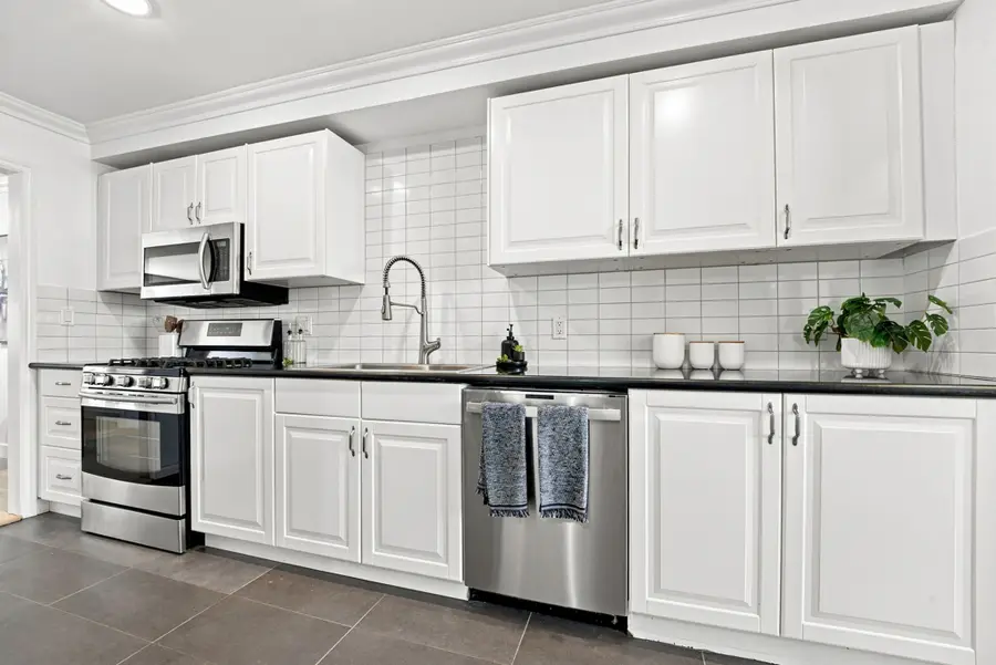 5243 Yarmouth Avenue #31, Encino, CA 91316 - #2