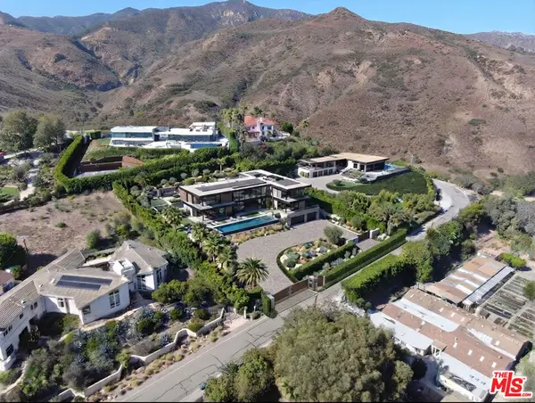 3915 Puerco Canyon Road, Malibu, CA 90265
