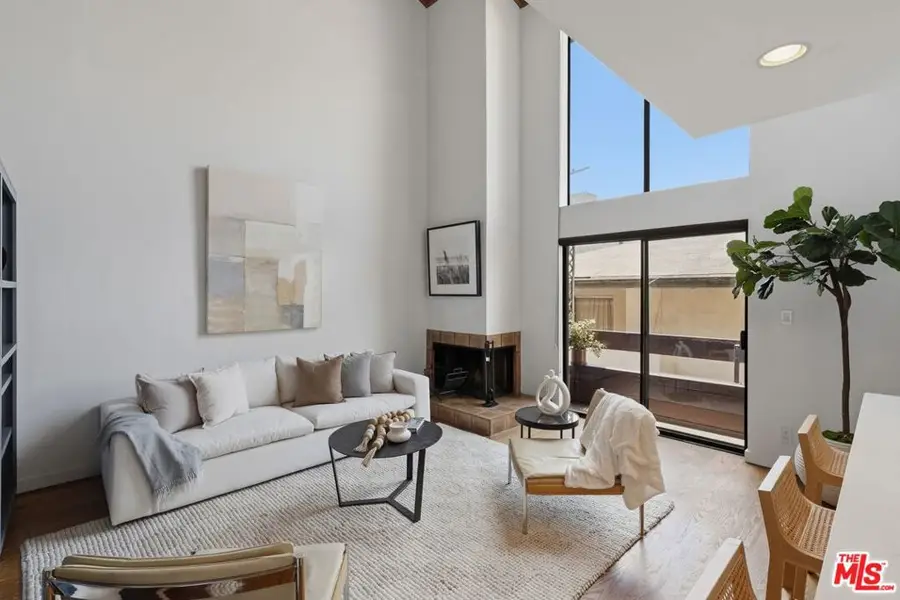 12806 Pacific Avenue #8, Los Angeles, CA 90066 - #2