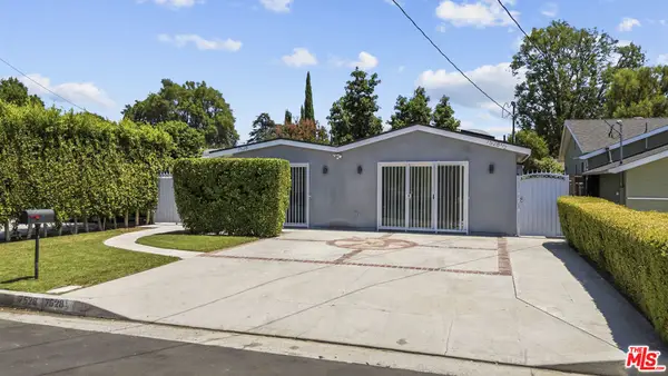 7528 Newcastle Avenue, Reseda, CA 91335