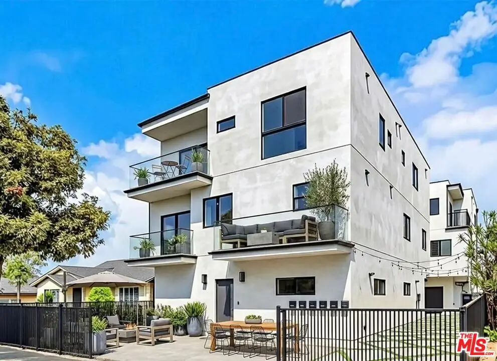 4703 Saturn Street, Los Angeles, CA 90019 - #1