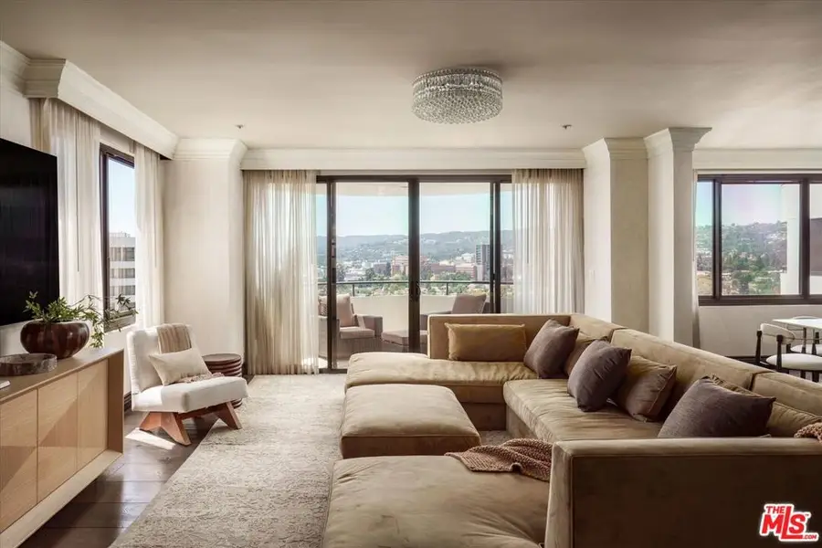 10560 Wilshire Boulevard #2003, Los Angeles, CA 90024 - #3