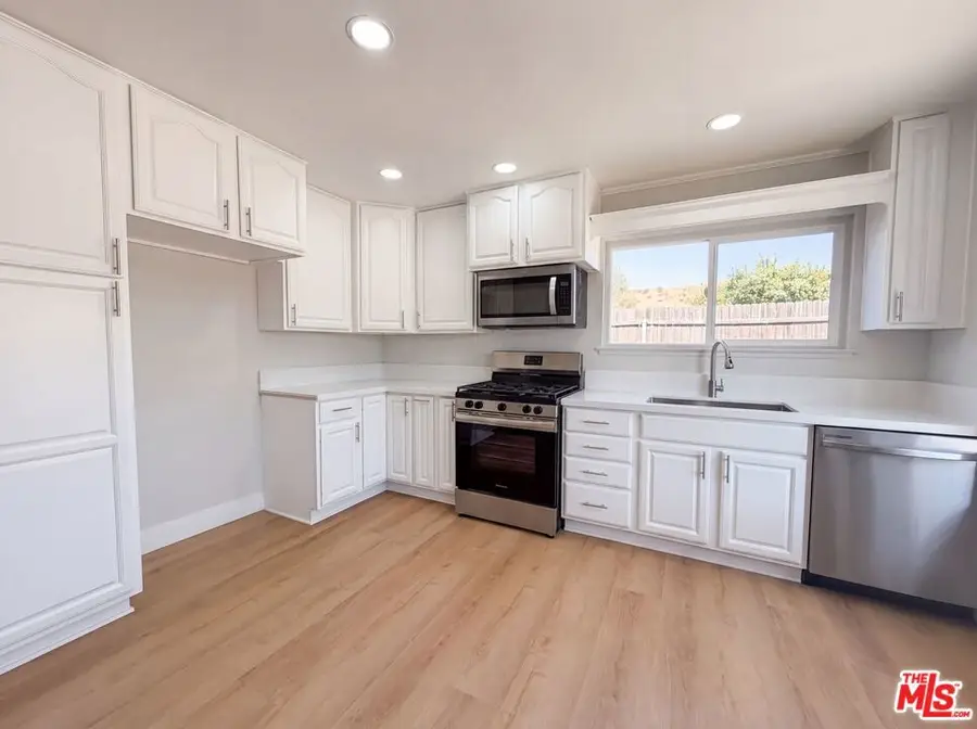 14602 Rosecourt Drive, Santa Clarita, CA 91387 - #2