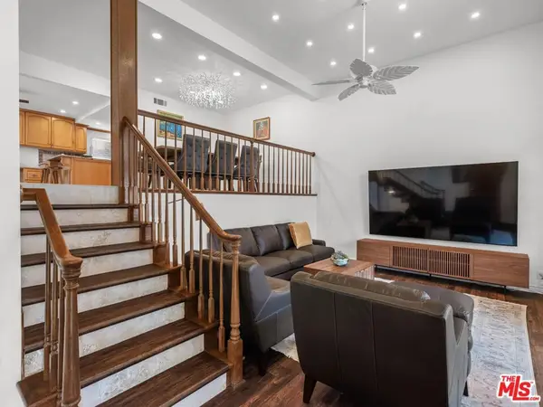 7825 Seaglen Drive, Huntington Beach, CA 92648