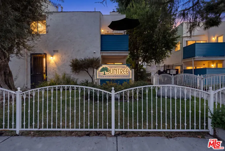 18411 Hatteras Street #246, Tarzana, CA 91356 - #2