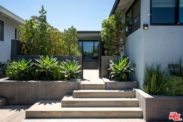 5808 Vicstone Court, Culver City, CA 90232