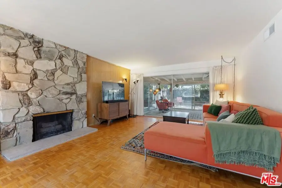 18914 Malden Street, Northridge, CA 91324 - #3