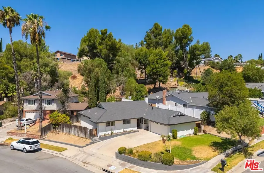 27127 Garza Drive, Saugus, CA 91350 - #3