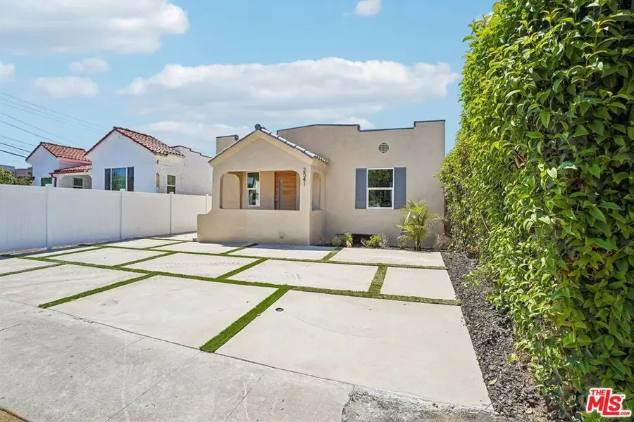 2541 Carmona Avenue, Los Angeles, CA 90016 - #3
