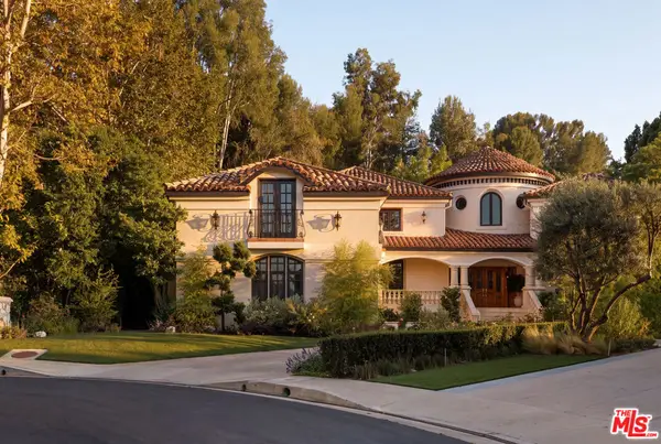 3829 Hayvenhurst Drive, Los Angeles, CA 91436