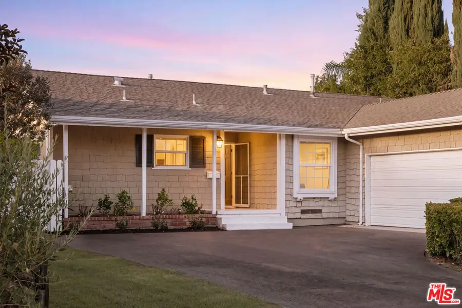 22251 Kittridge Street, Woodland Hills, CA 91303 - #2