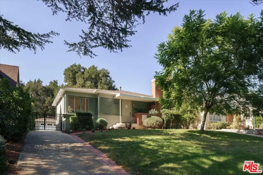 2429 E Glenoaks Boulevard, Glendale, CA 91206 - #2