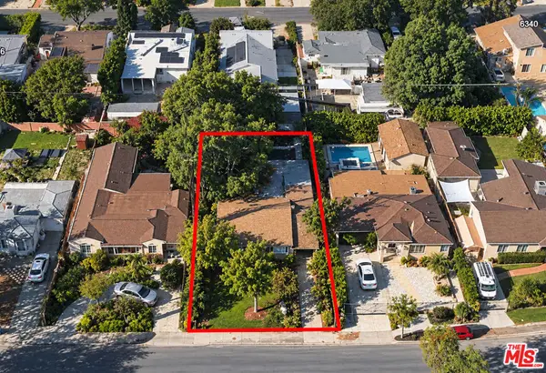 6325 Klump Avenue, North Hollywood, CA 91606