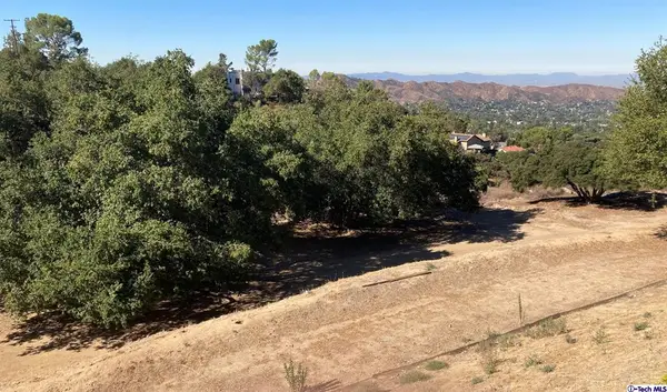 6835 Grenoble, Tujunga, CA 91042