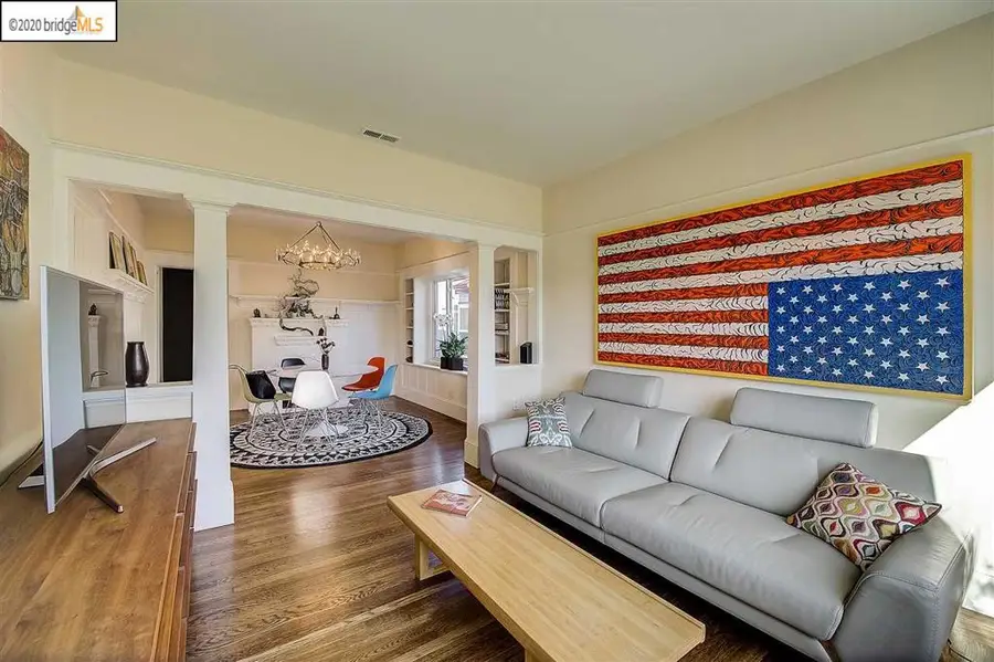 1042 61st St, Oakland, CA 94608 - #2