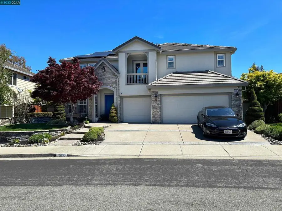 5391 Fernbank Dr, Concord, CA 94521 - #2