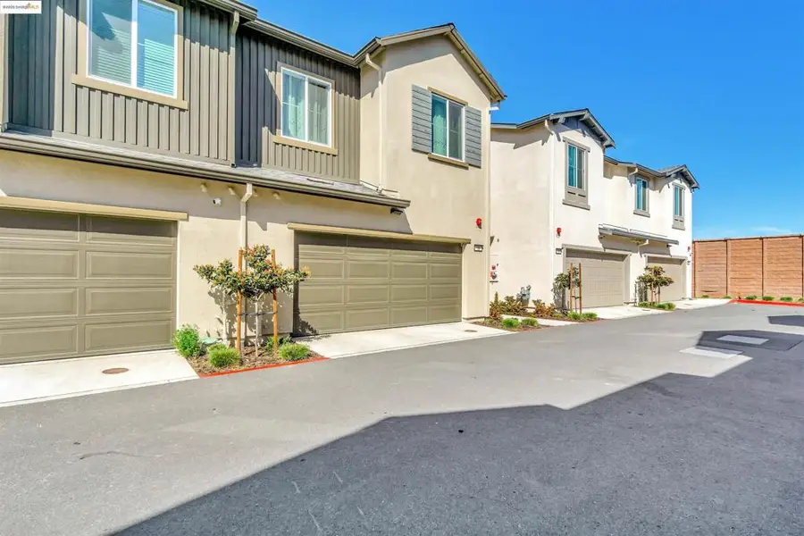 34 Fern Ln, Pittsburg, CA 94565 - Image #2