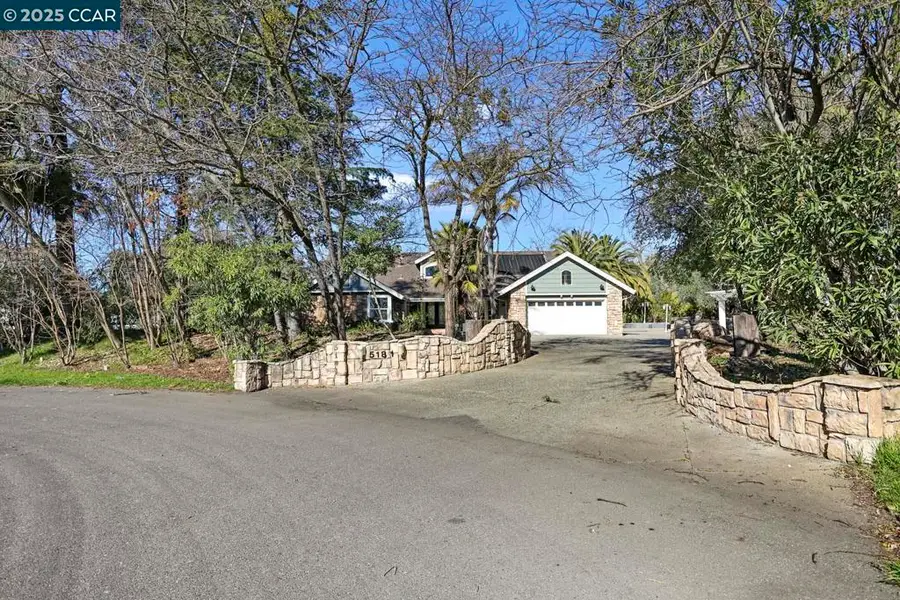 5181 Winding Way, Vacaville, CA 95688 - #3