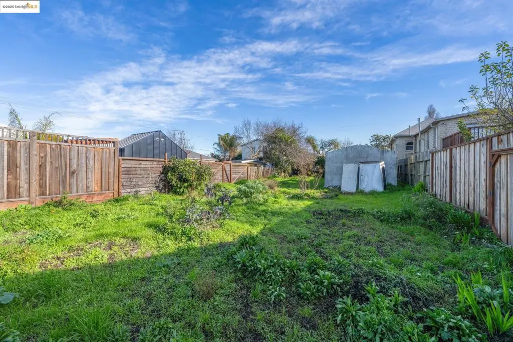 3032 Mabel St, Berkeley, CA 94702 - Image #1