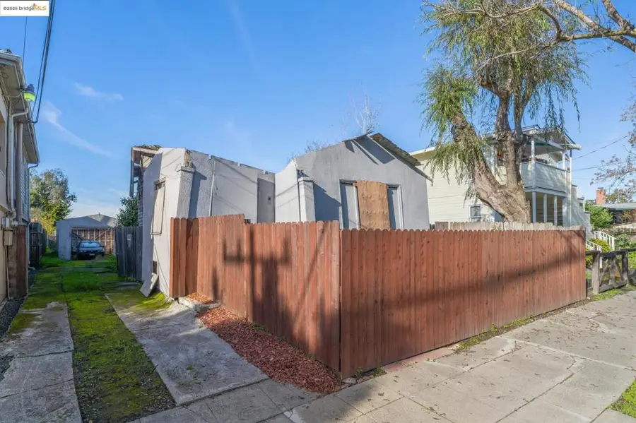 3032 Mabel St, Berkeley, CA 94702 - Image #3