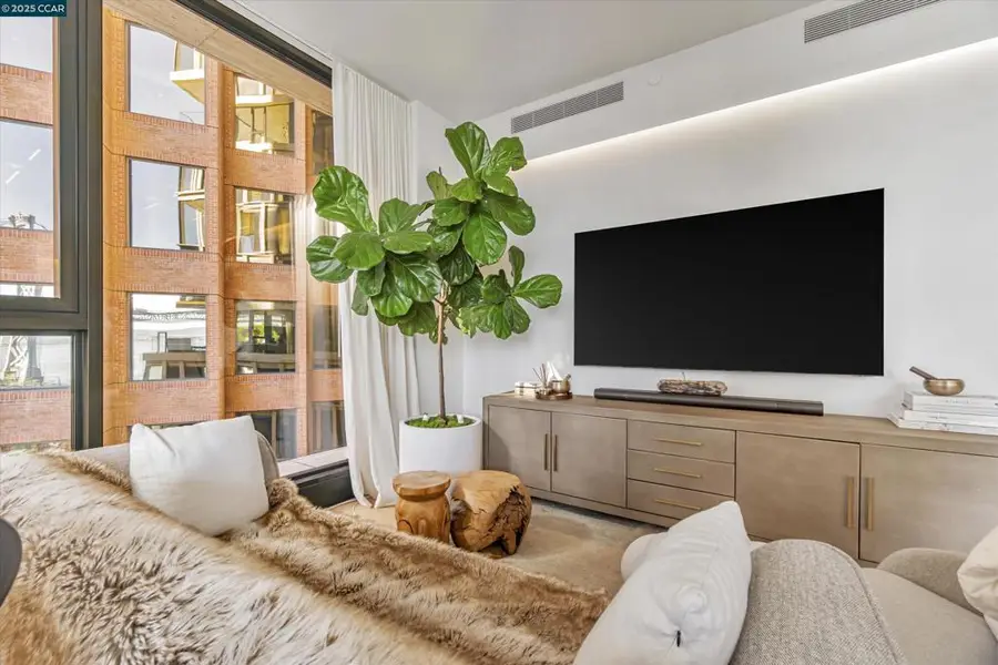 1 Steuart Ln #1103, San Francisco, CA 94105 - Image #2