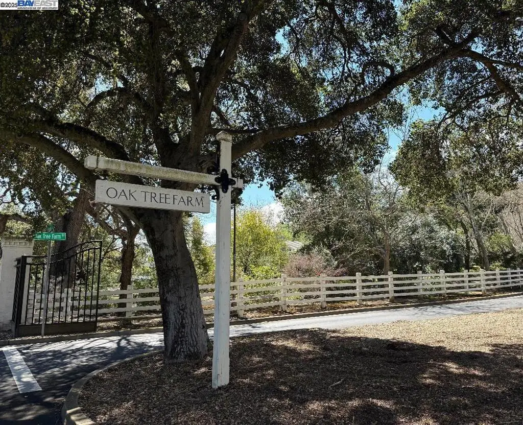 8272 Sassafras Ct, Pleasanton, CA 94566 - Image #1