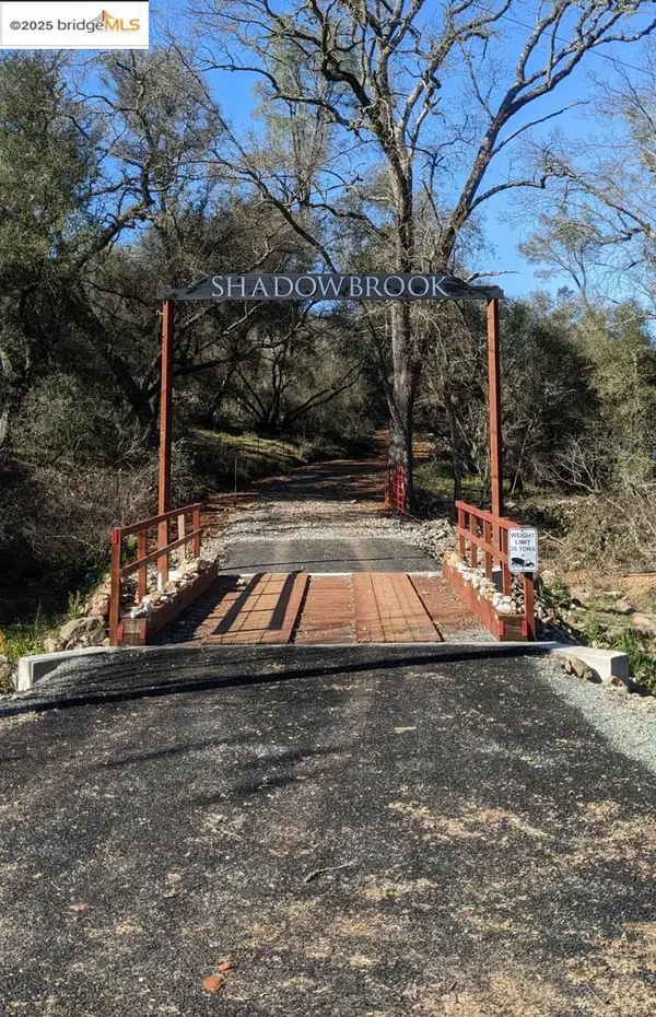 4095 Green Valley Rd, Rescue, CA 95672