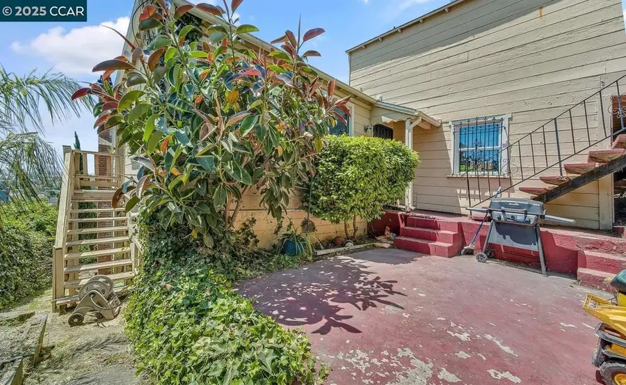 9305 Burr St, Oakland, CA 94605 - Image #3