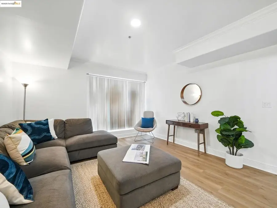 1515 14th Ave #201, Oakland, CA 94606 - Image #3