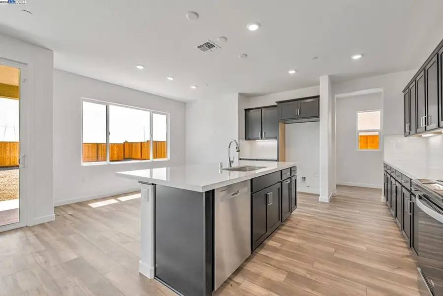 362 Astilbe Street, Discovery Bay, CA 94505 - Image #3