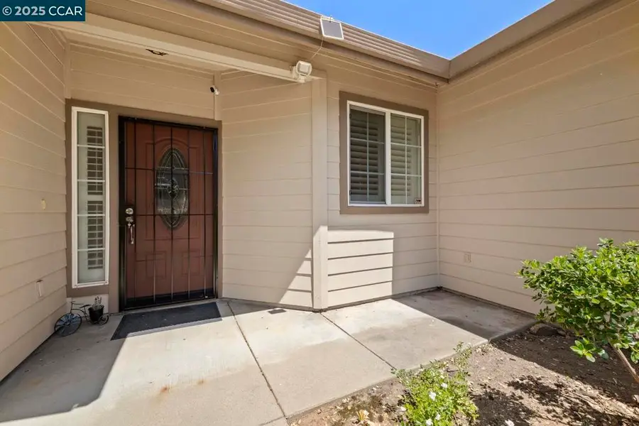 395 N Arbona Cir, Sonora, CA 95370 - Image #3