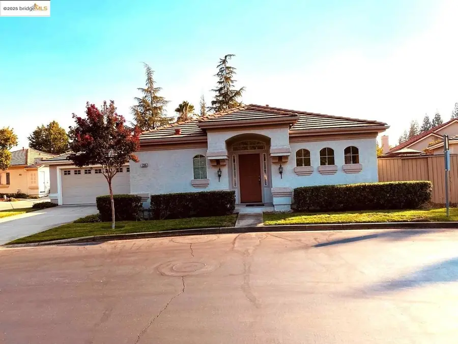 1205 Albrighton Drive, Folsom, CA 95630 - Image #2